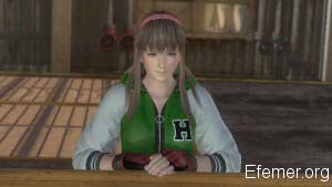 Hitomi в школьной форме в игре Dead Or Alive 5