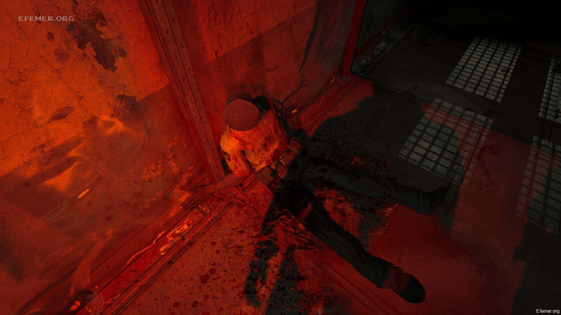 Скриншот ключа от наручников из игры Outlast 1
