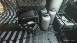 Лежащая около баллонов карточка звезды №22 «Ник Дорс», Wolfenstein II