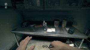 Лекарство, стоящее на столе, Wolfenstein: The New Order