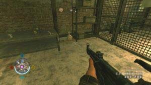 Золото №3, лежащее возле стеллажа, Wolfenstein 2009