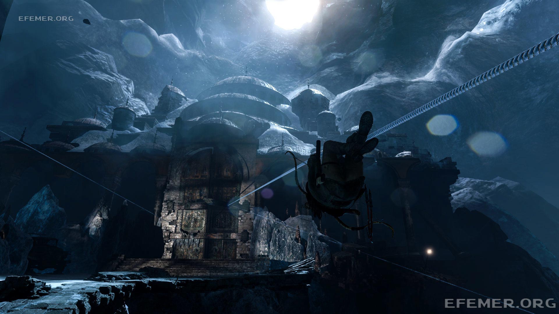 Вид на локацию «Заброшенные шахты» в игре Rise Tomb Raider