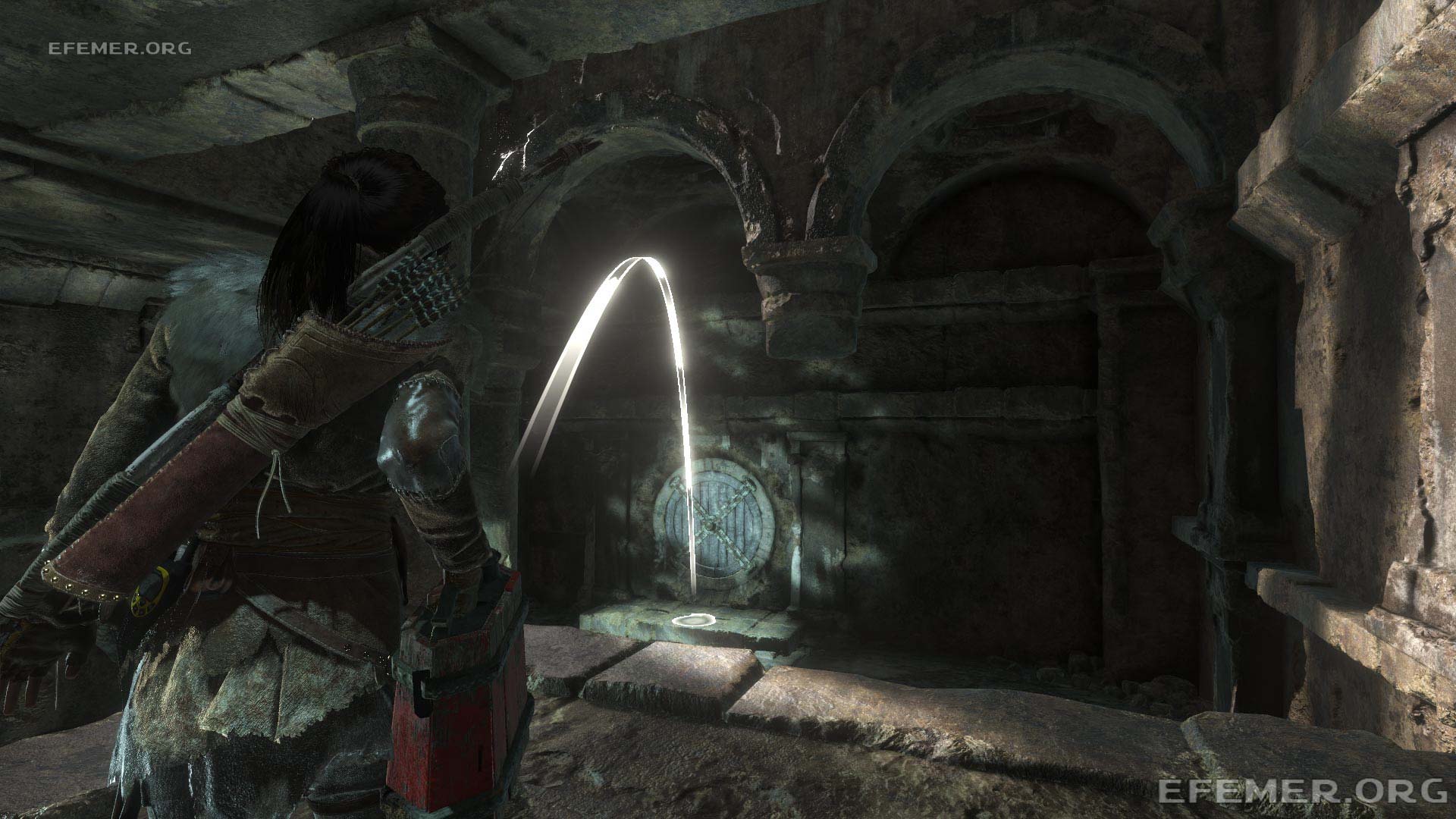 Заглушка, к которой нужно бросить бомбу, Rise Tomb Raider