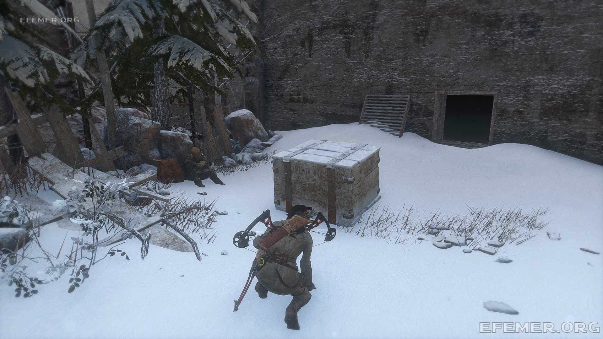 Ранец географа №2, валяющийся в снегу, Rise Tomb Raider