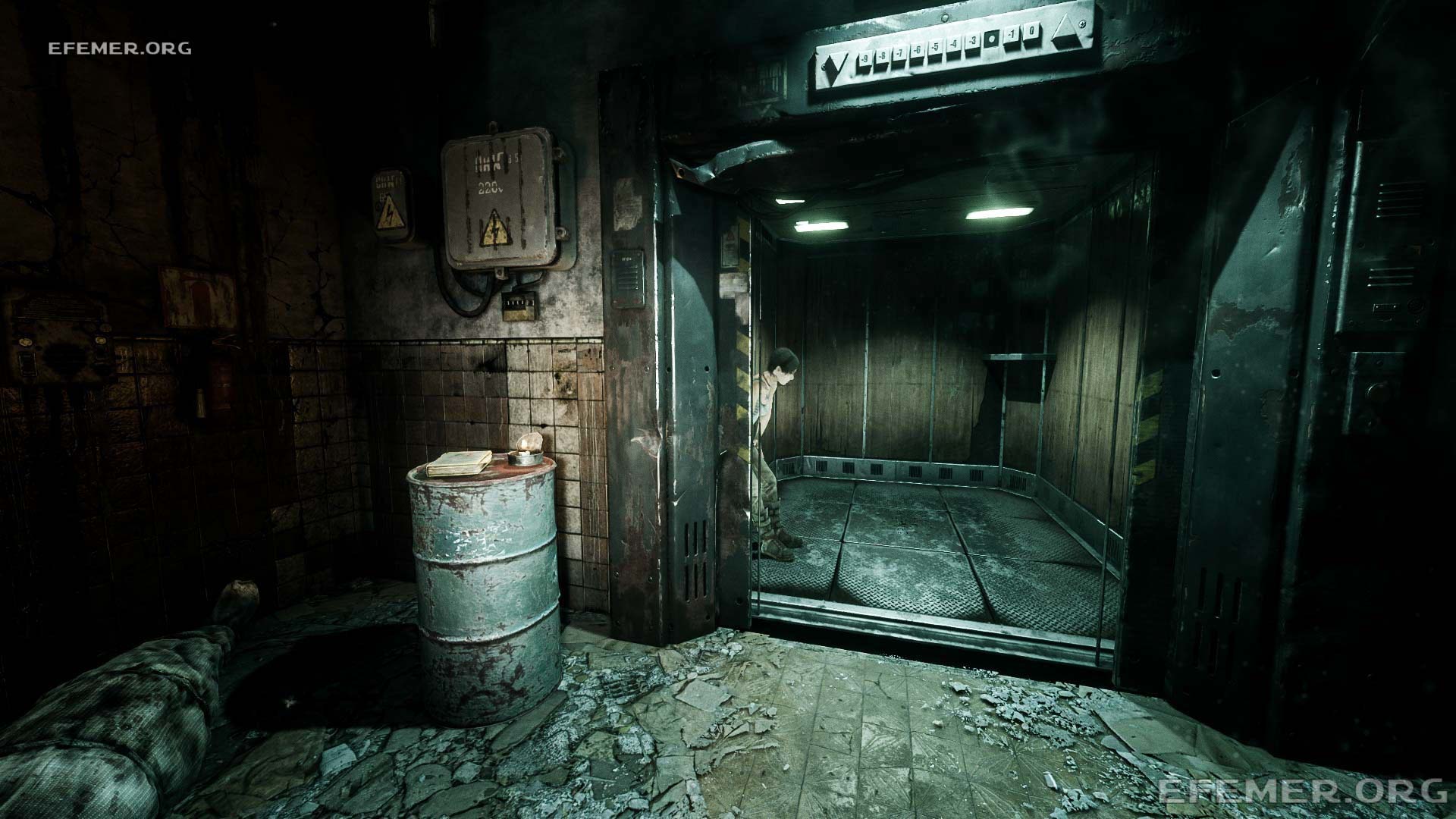 Дневник №5 «Дневник офицера, 2», лежащий на бочке, Metro Exodus