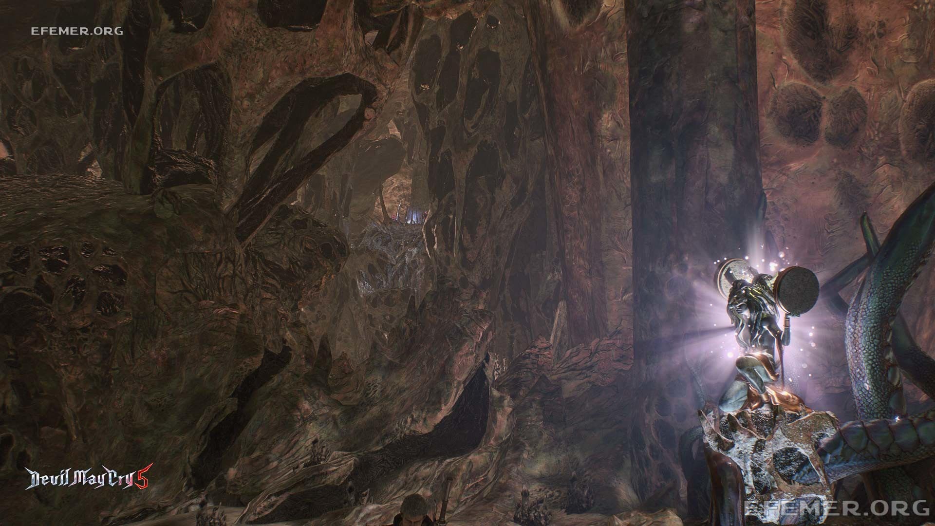 Осколок, маячащий вдалеке, Devil May Cry 5
