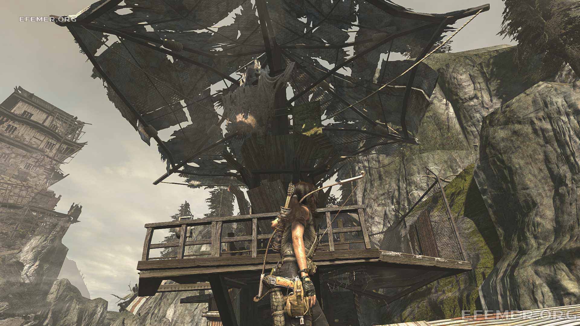 Чучело №3, висящее на башне, Tomb Raider 2013