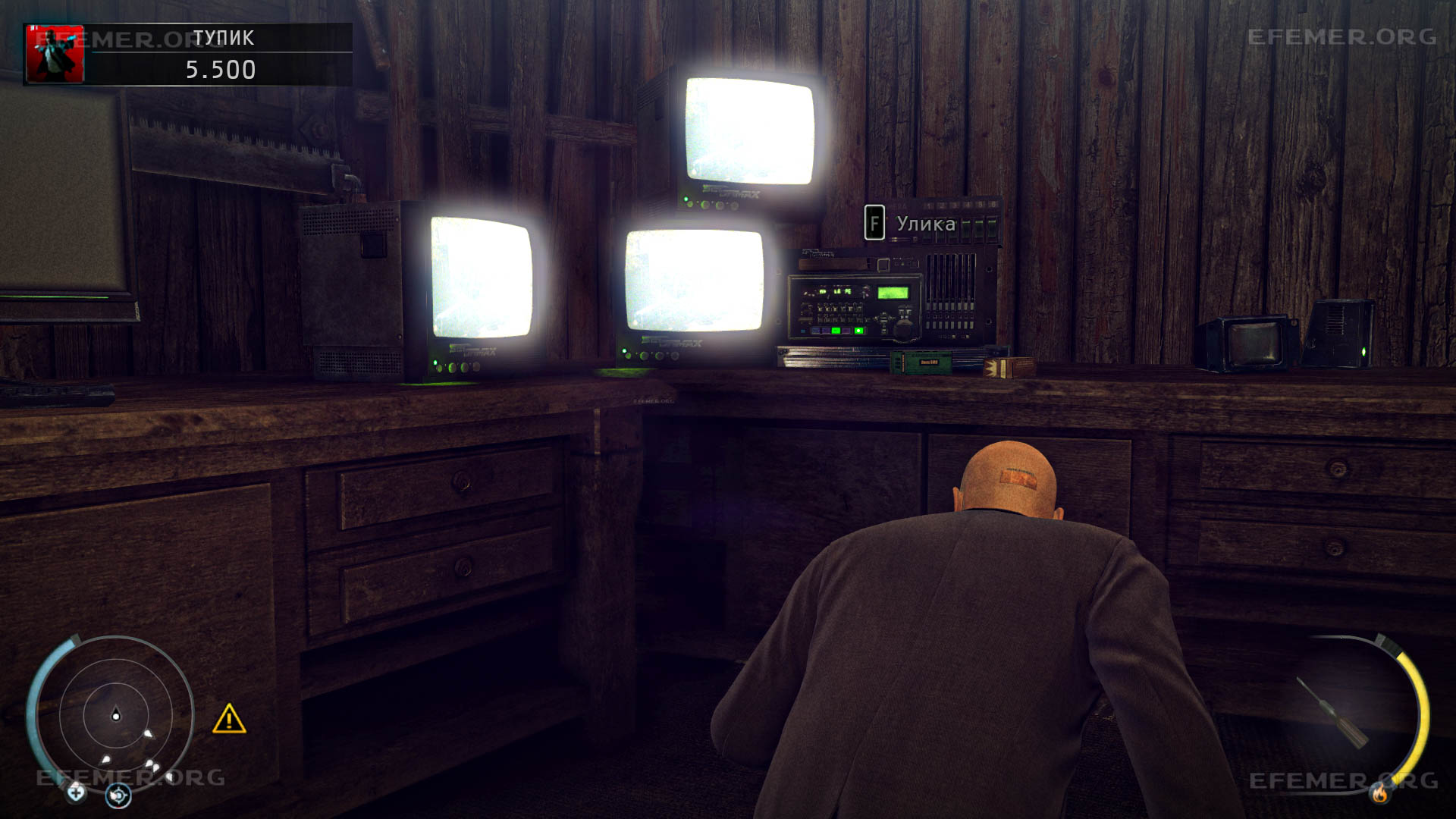 Улика №1, лежащая около телевизоров, Hitman: Absolution