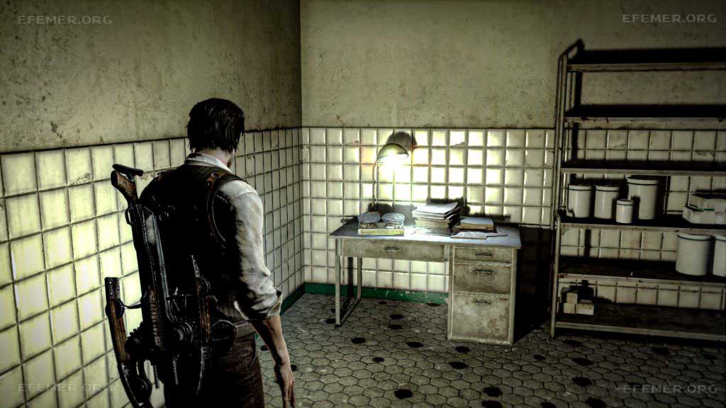 Аудиозапись “Ассимиляция сознания”, лежащая на столе, The Evil Within 1