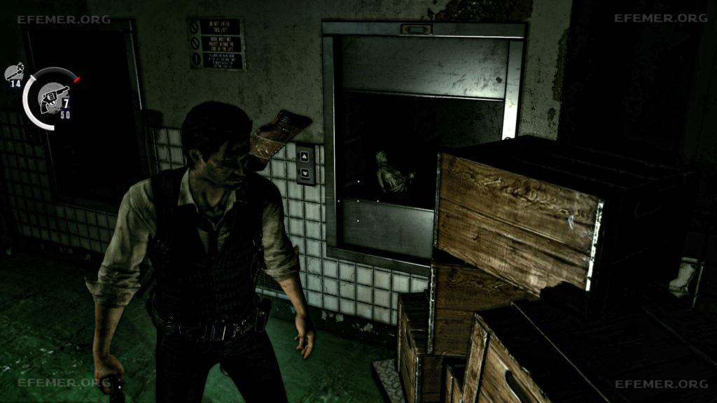 Фигурка с ключом, лежащая в нише, The Evil Within 1