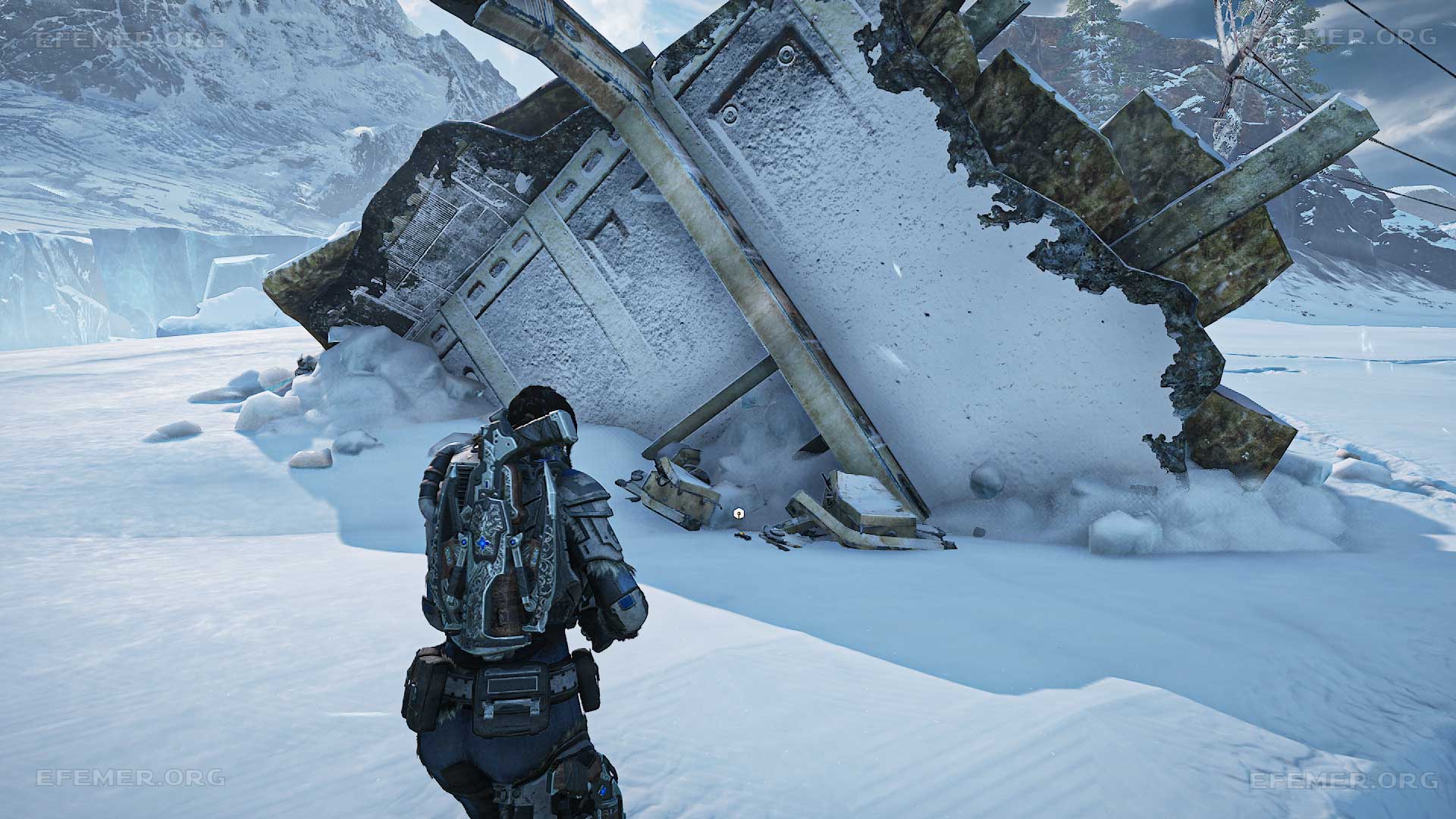 Запчасть, лежащая около остова, Gears 5