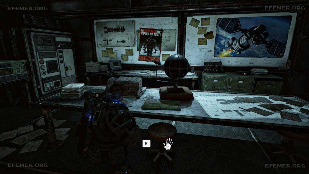 Чертежи «Молота зари» ОНР, лежащие на столе, Gears 5