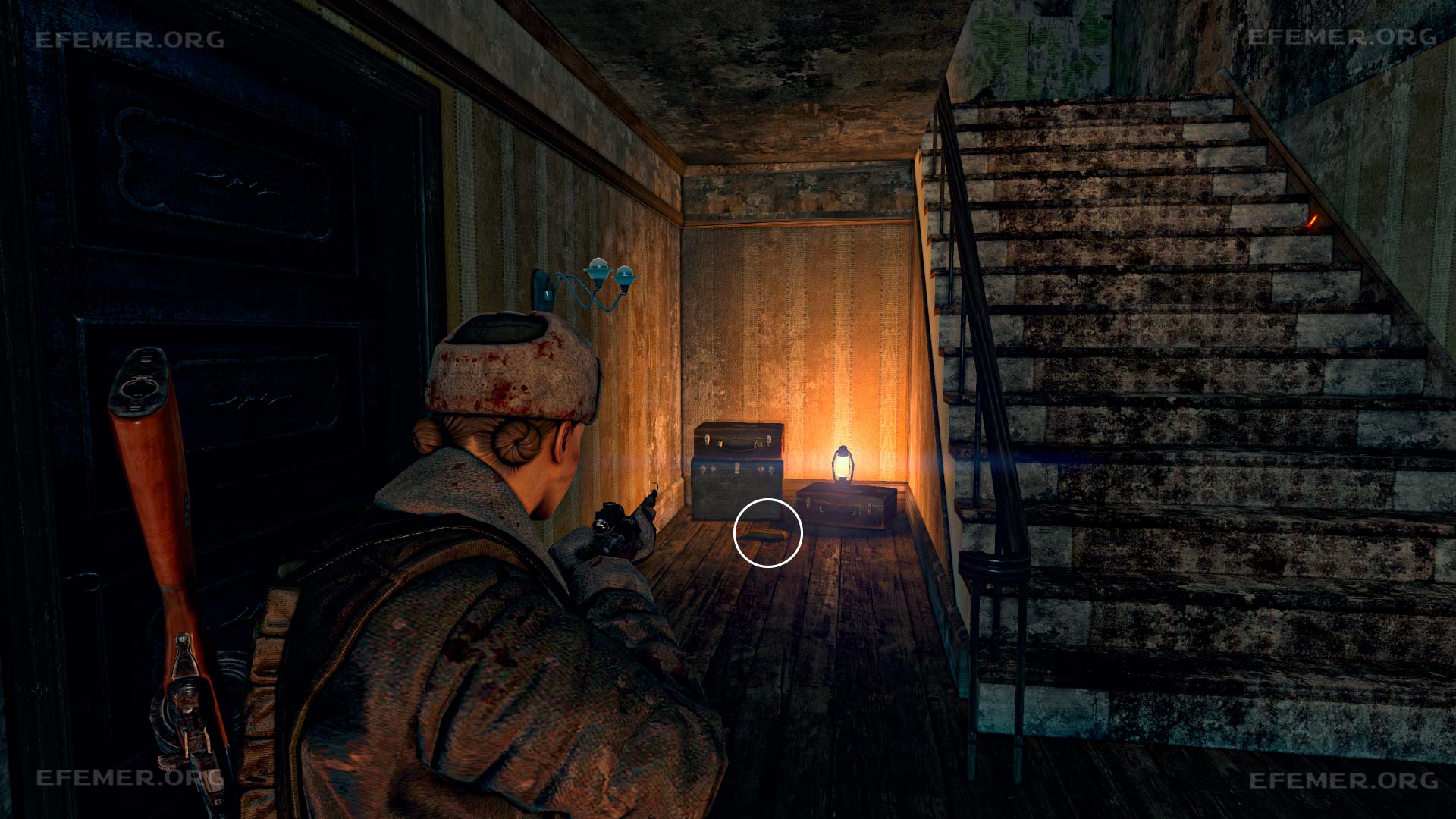 Золотой слиток №3, лежащий возле лестницы, Sniper Elite V2 Remastered